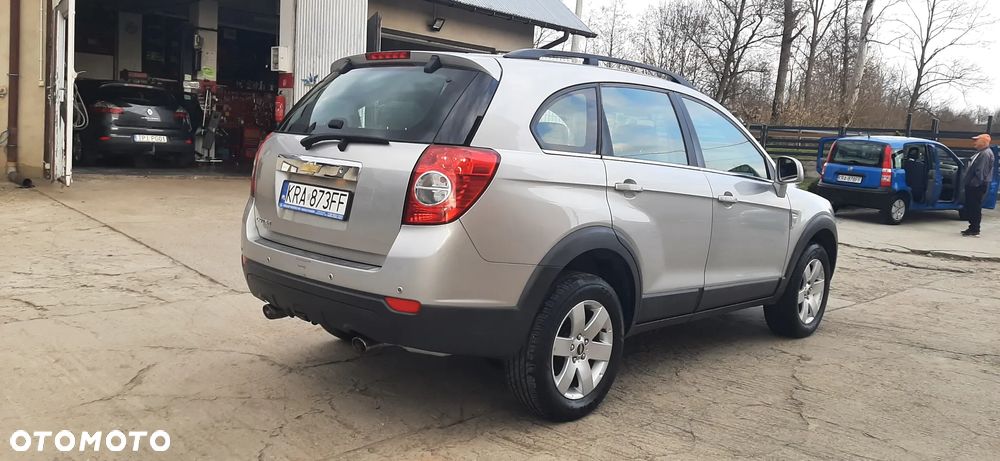 Chevrolet Captiva 2.4 2WD 7 Sitzer LS - 11