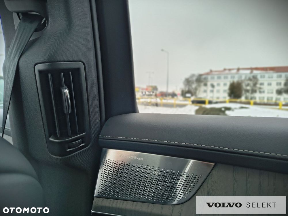 Volvo XC 90 - 31