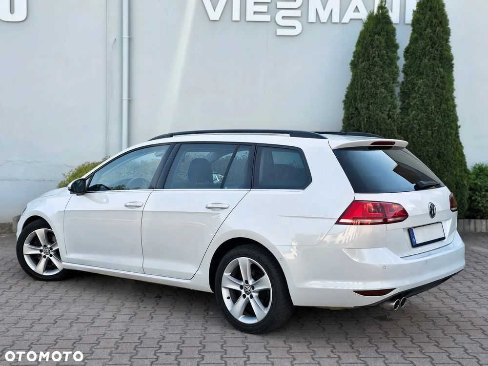Volkswagen Golf Variant 2.0 TDI BMT Highline - 8
