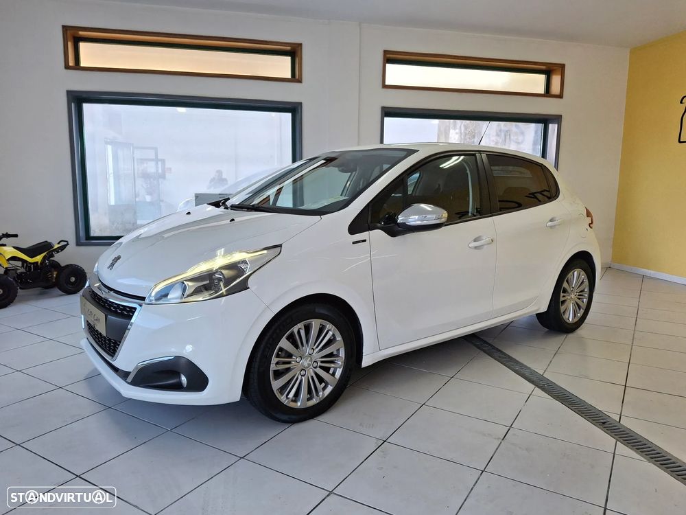 Peugeot 208 1.5 BlueHDi Allure - 3