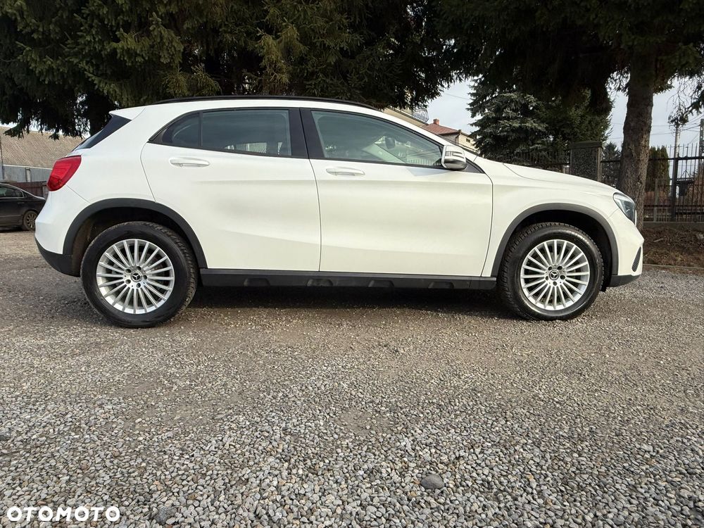 Mercedes-Benz GLA 200 d 7G-DCT Style - 12