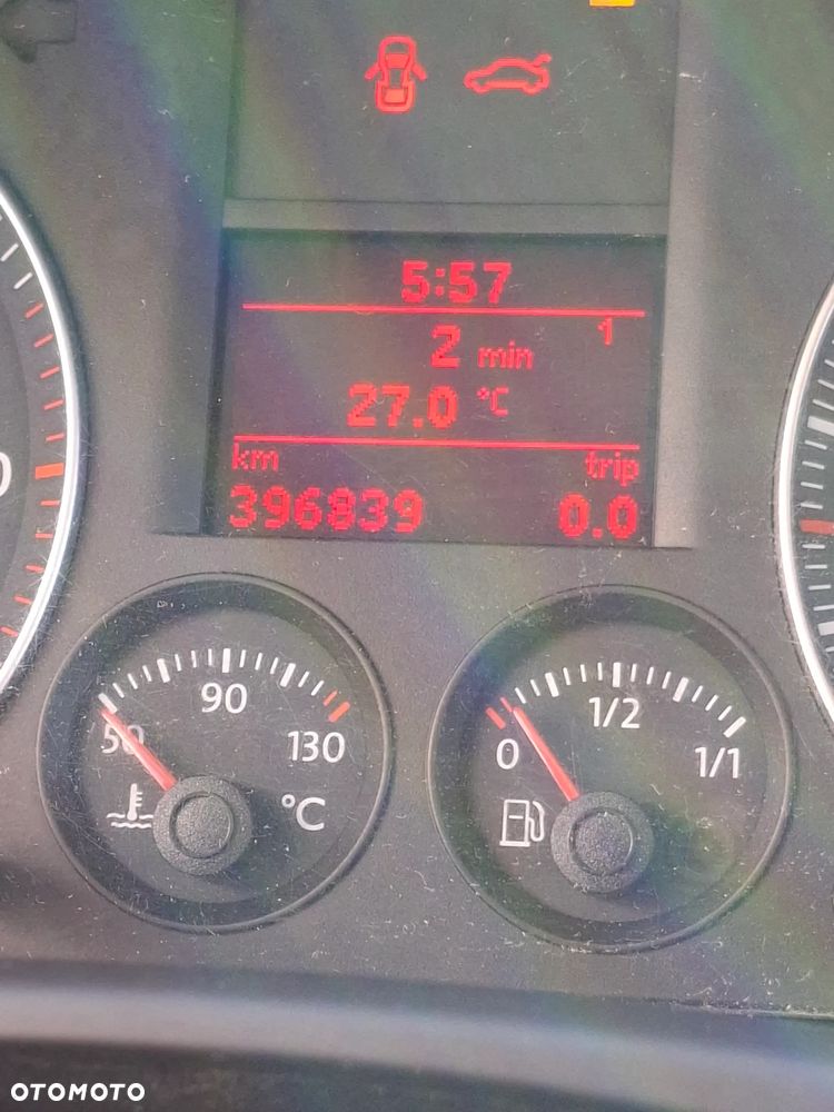 Volkswagen Touran - 21