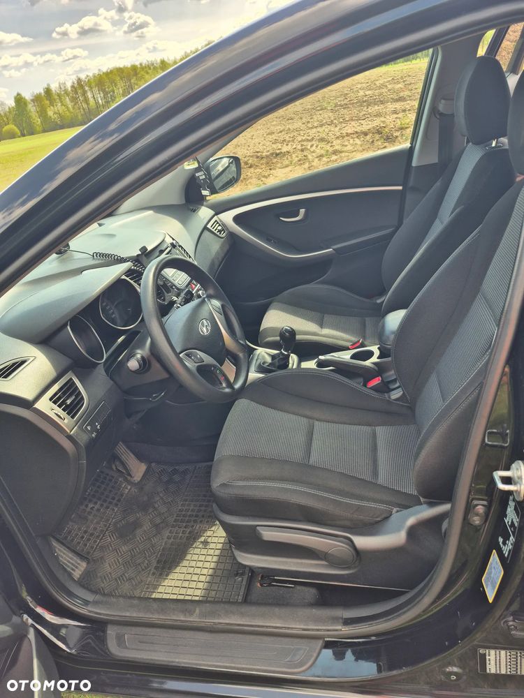 Hyundai i30 1.6 CRDi Classic - 17
