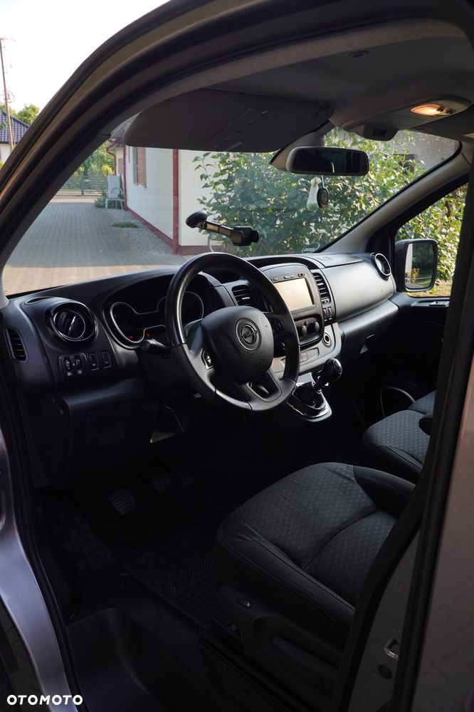 Opel Vivaro - 14