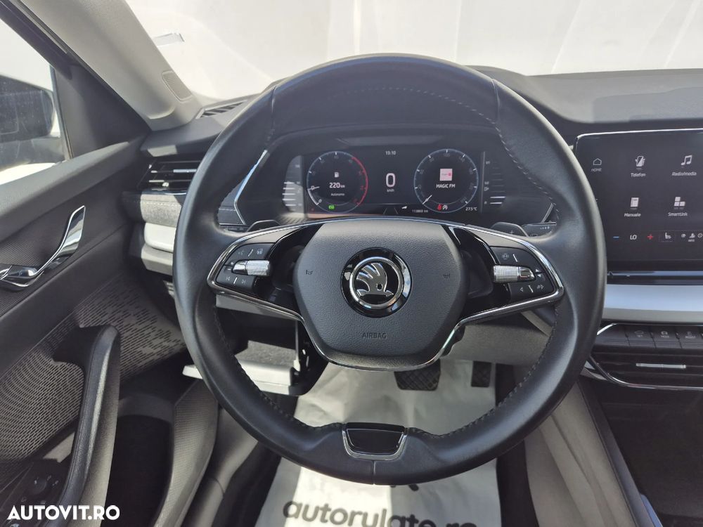 Skoda Octavia Combi 2.0 TDI DSG Style - 15