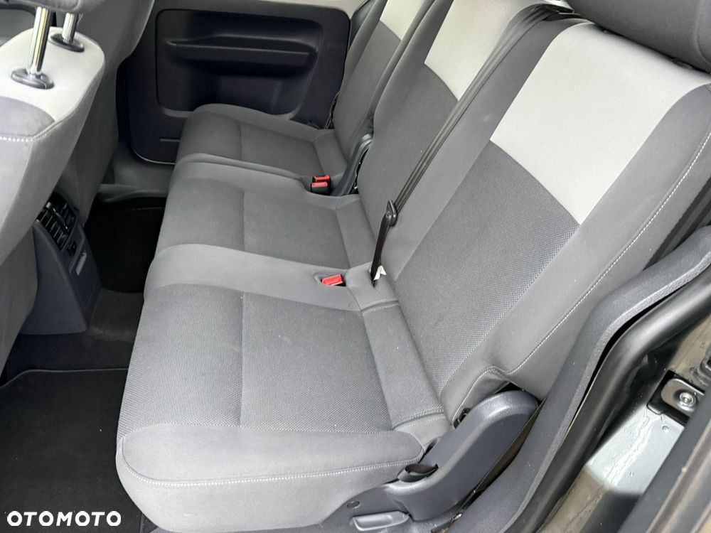 Volkswagen Caddy 1.6 (7-Si.) Edition 30 - 9