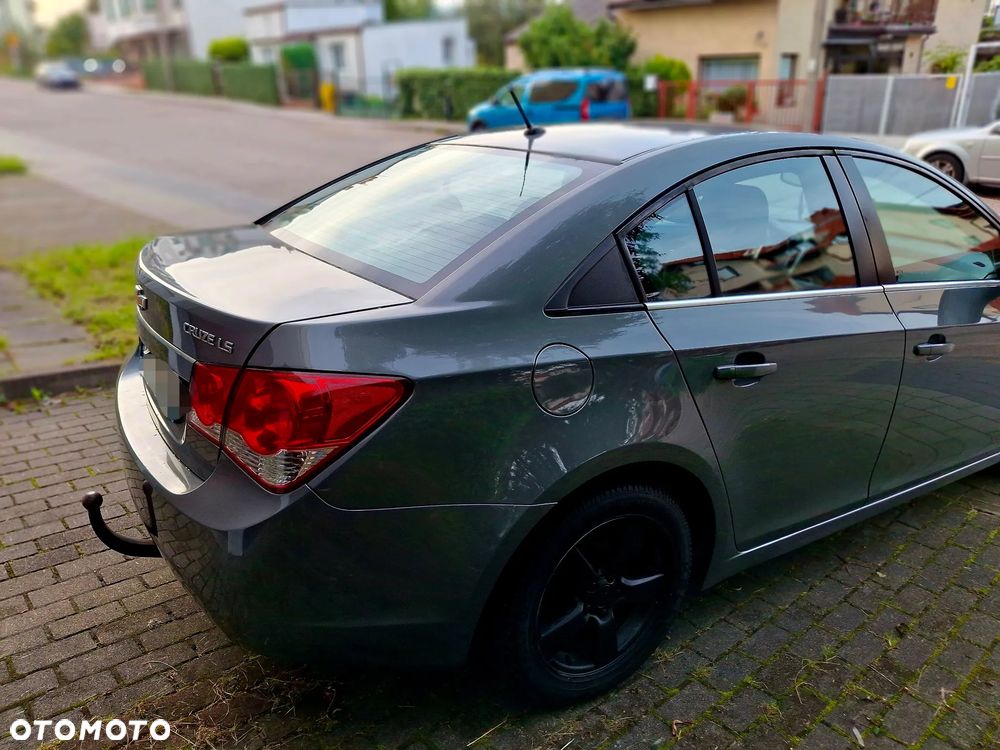 Chevrolet Cruze 1.8 LT - 29