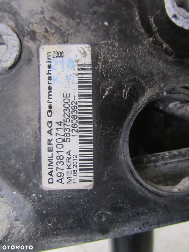 Mercedes Actros MP3 06->lusterko lewy przód UK - 4