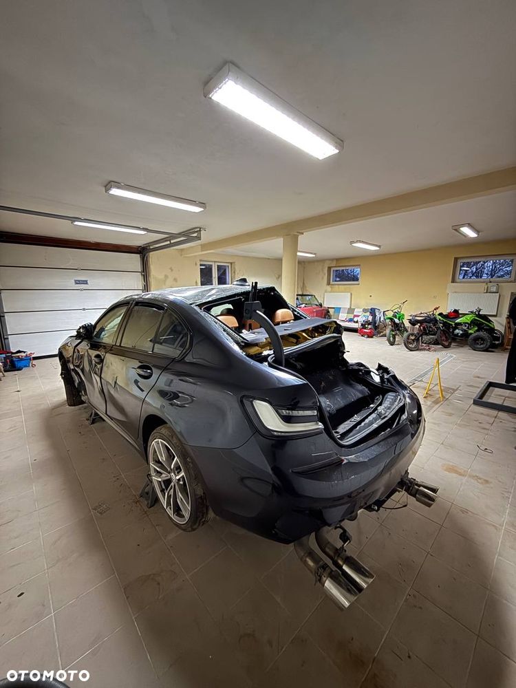 BMW Seria 3 M340i xDrive - 4