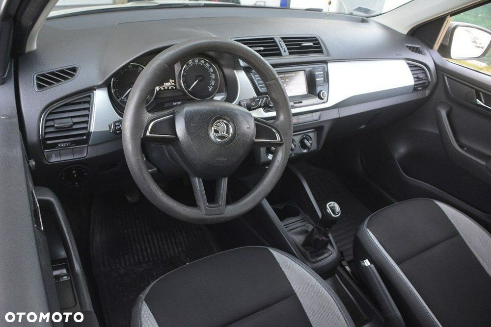 Skoda Fabia - 16
