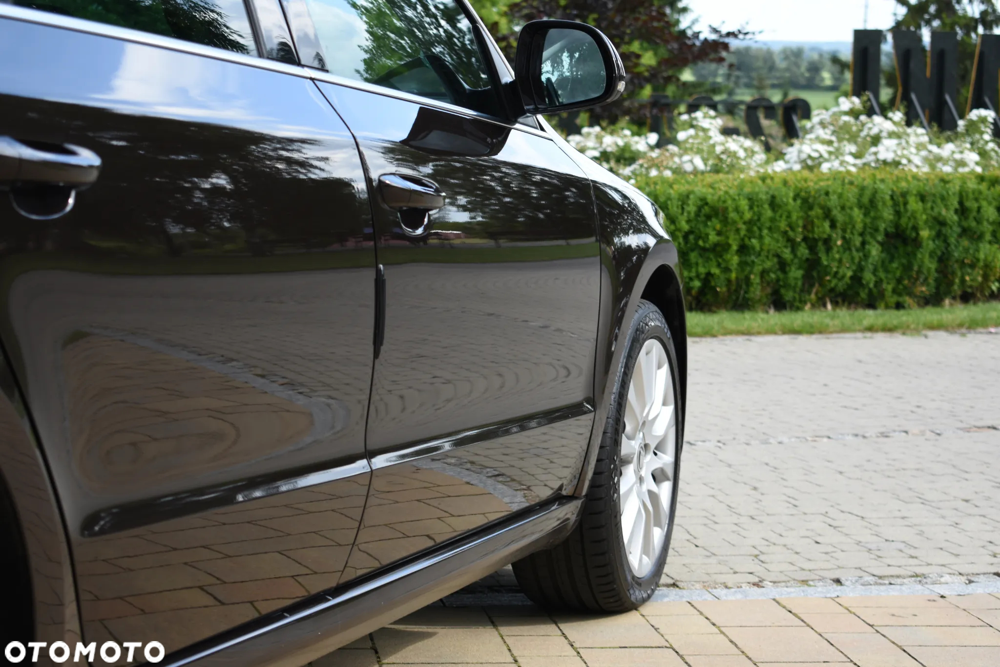 Skoda Superb 2.0 TDI Elegance - 27