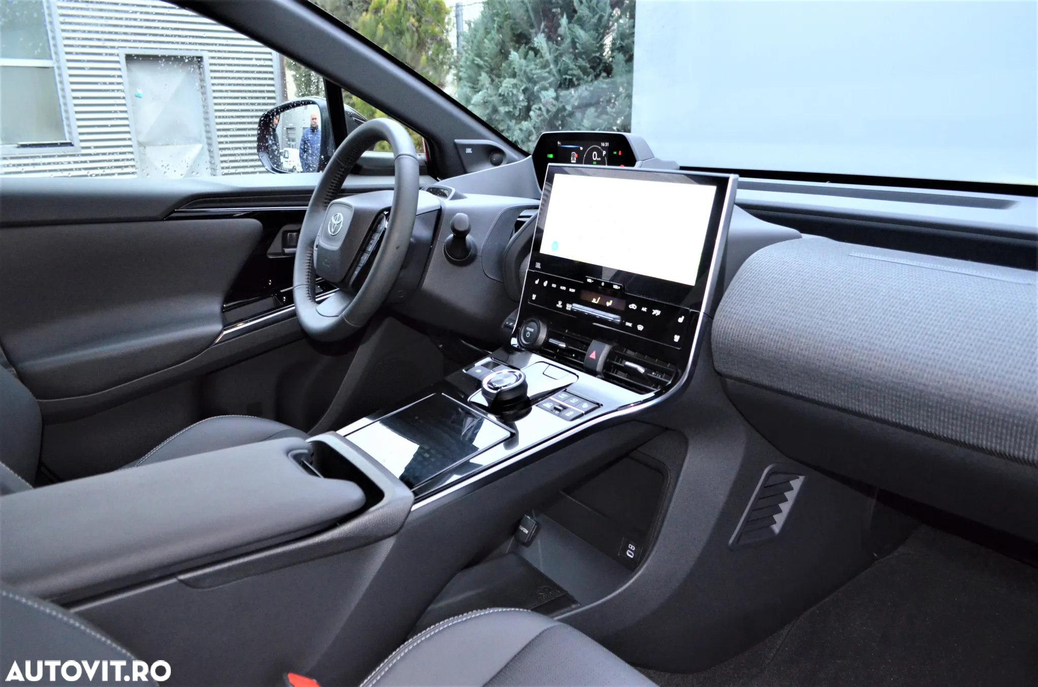 Toyota BZ4X 160 KW AWD (4x4) Luxury - 10
