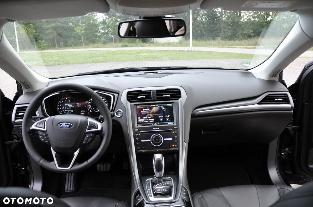 Ford Mondeo 2.0 TDCi Titanium PowerShift - 27