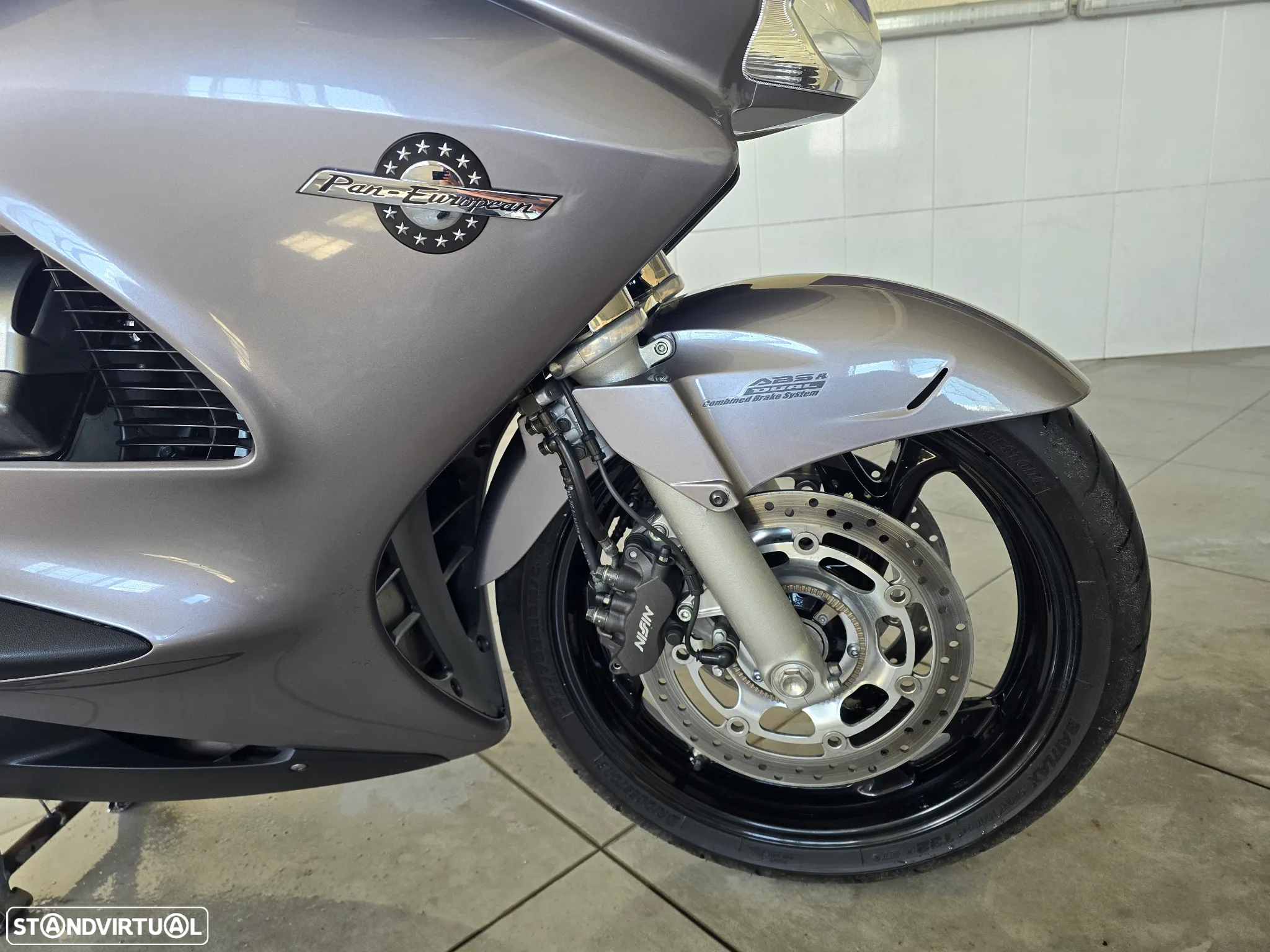 Honda Pan European ABS - 14