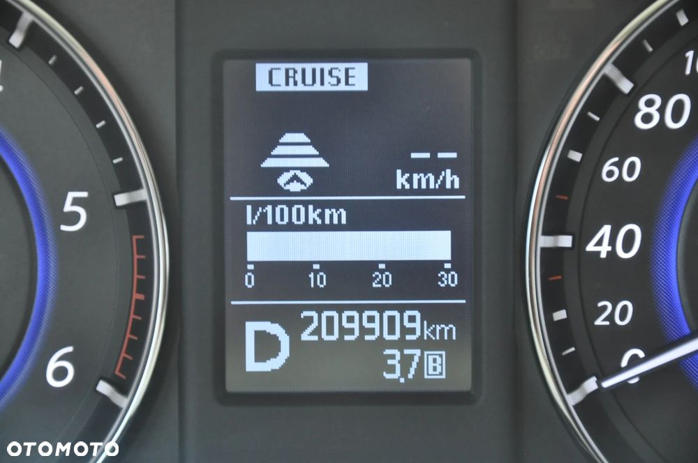 Infiniti QX70 - 22