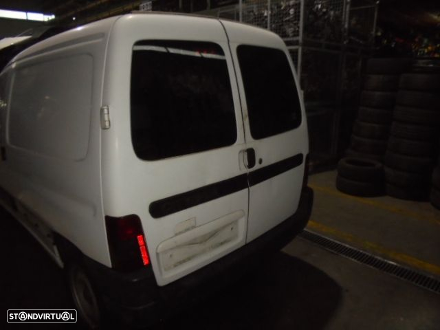 Carro MOT: WJY  WJD CITROEN BERLINGO 2002 1.9D 69CV 5P BRANCO DIESEL - 2