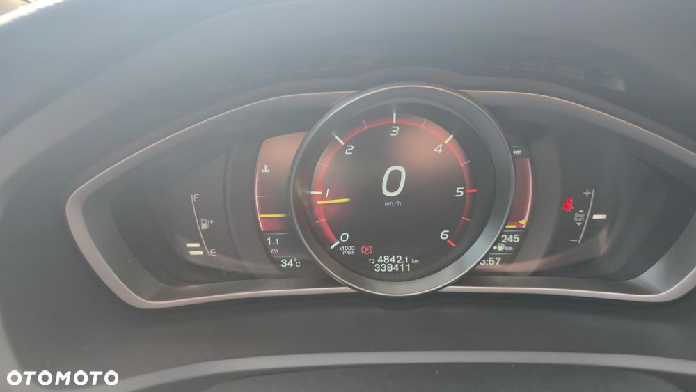 Volvo V40 D4 Drive-E Momentum - 27