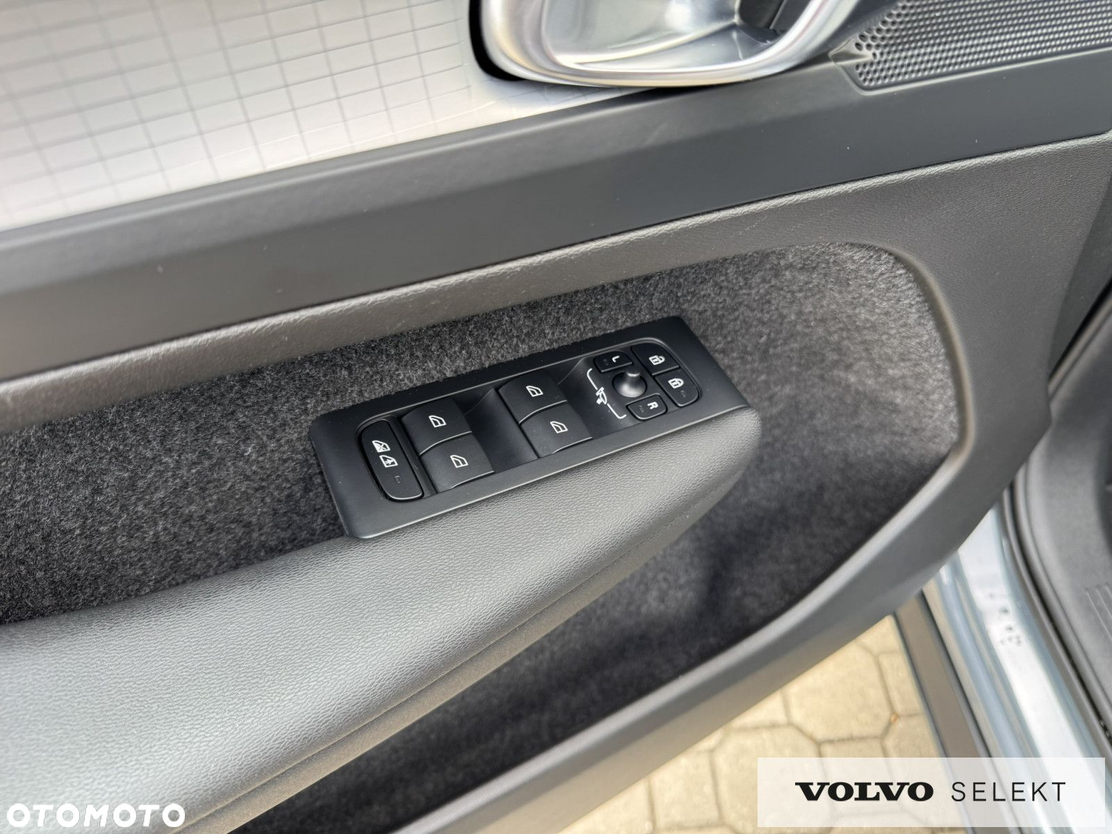 Volvo XC 40 B3 Core - 22