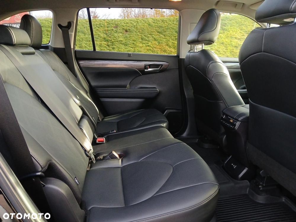 Toyota Highlander - 13