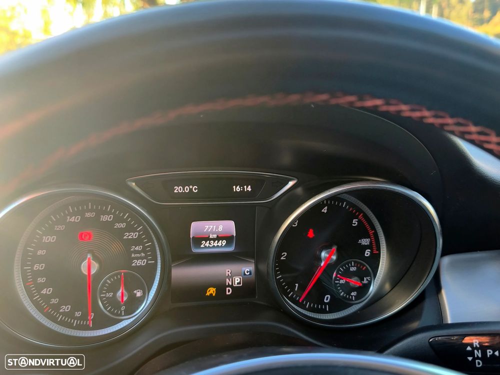 Mercedes-Benz CLA 220 - 15