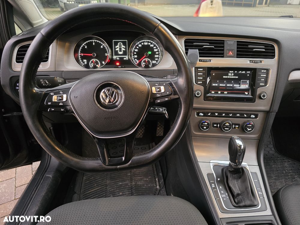 Volkswagen Golf 1.6 TDI DPF DSG Highline - 21