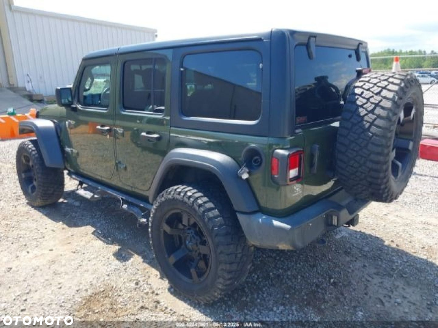 Jeep Wrangler - 4