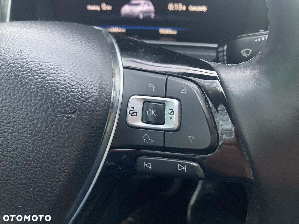 Volkswagen Golf 1.4 TSI BMT Highline - 21