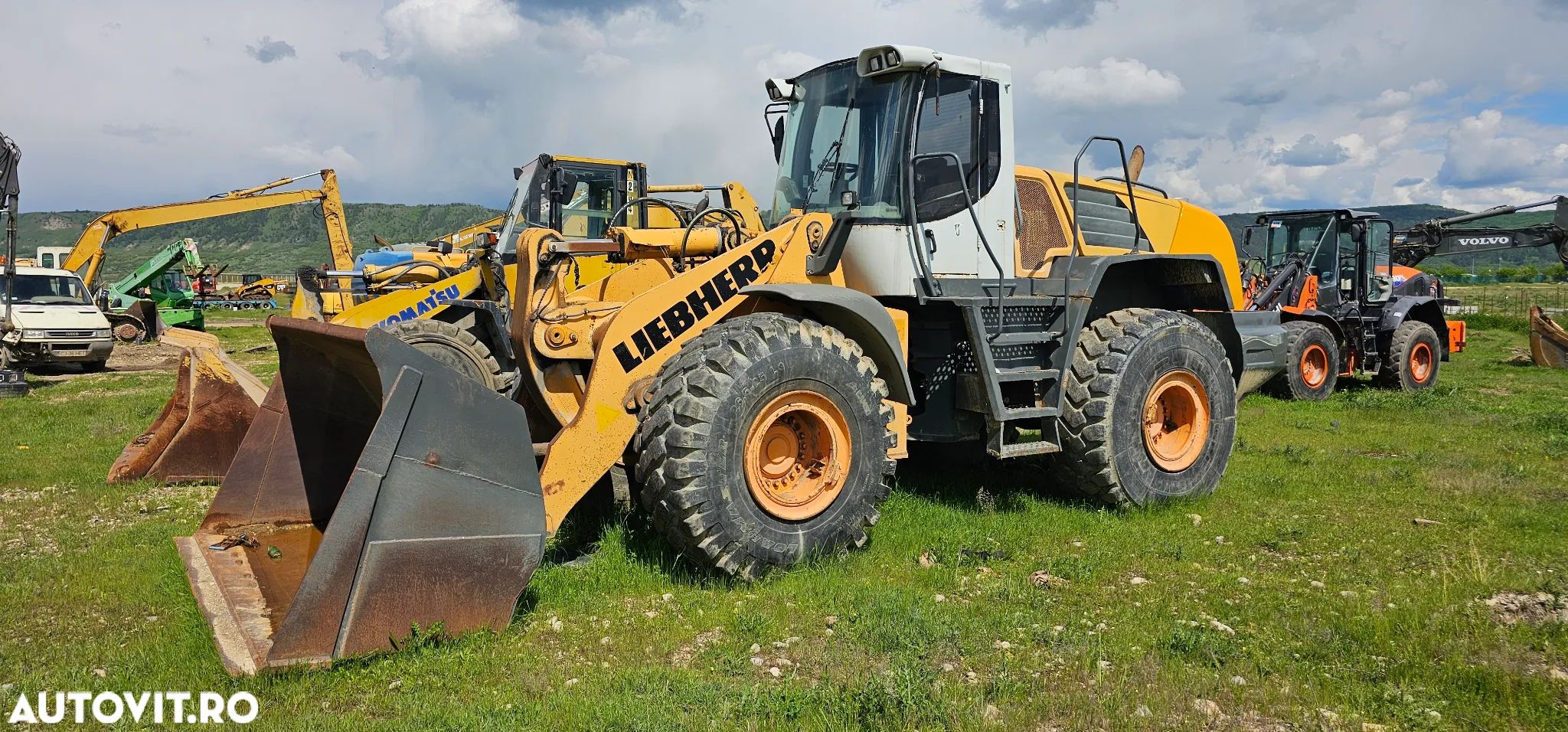 Liebherr L 566  Încărcător frontal - 1
