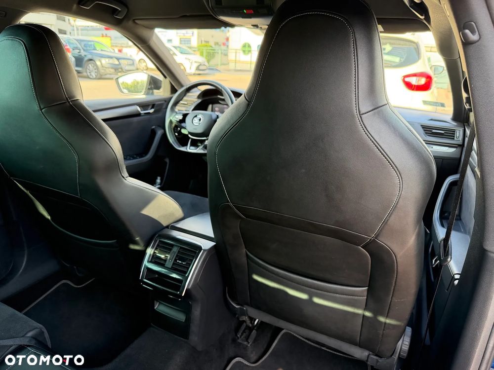 Skoda Superb 1.4 TSI Plug-In Hybrid Sportline DSG - 12