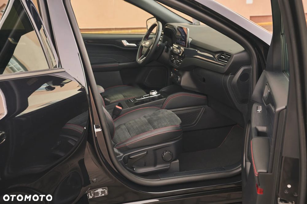 Ford Kuga 2.0 EcoBlue 4x4 ST-LINE X - 22