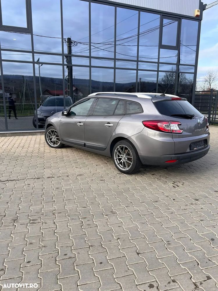 Renault Megane TCe 130 Bose Edition - 23