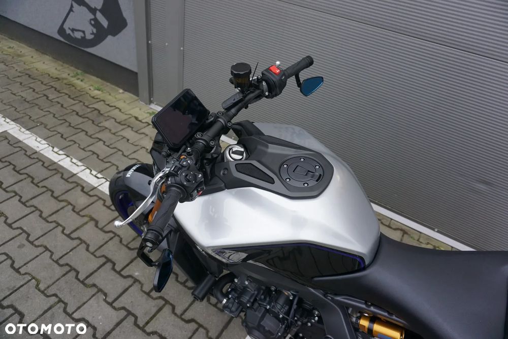 Yamaha MT - 22