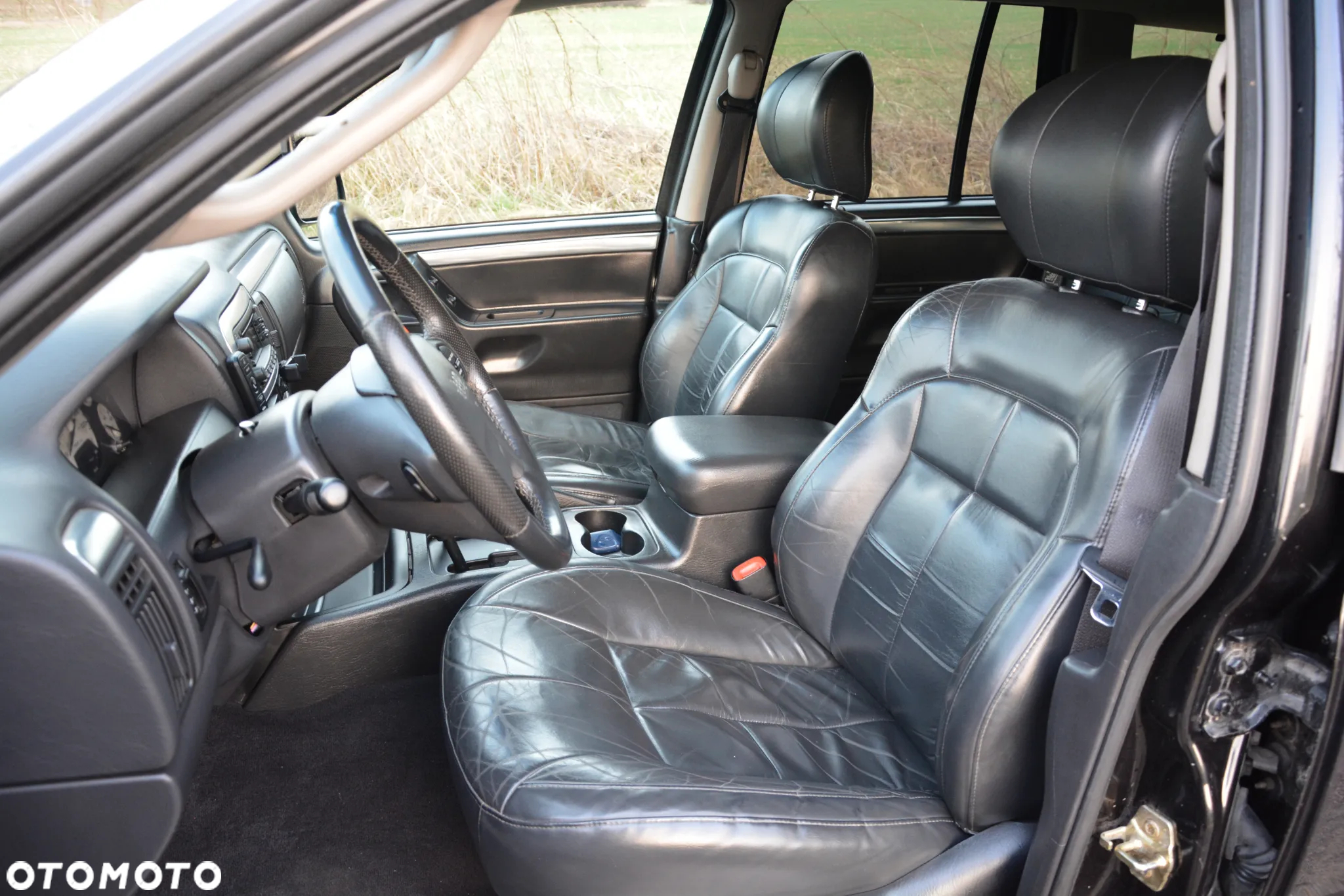 Jeep Grand Cherokee - 13