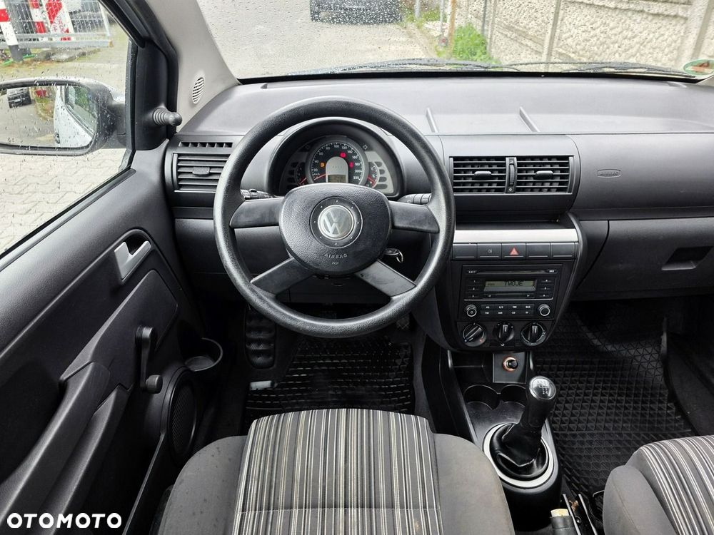 Volkswagen Fox - 15