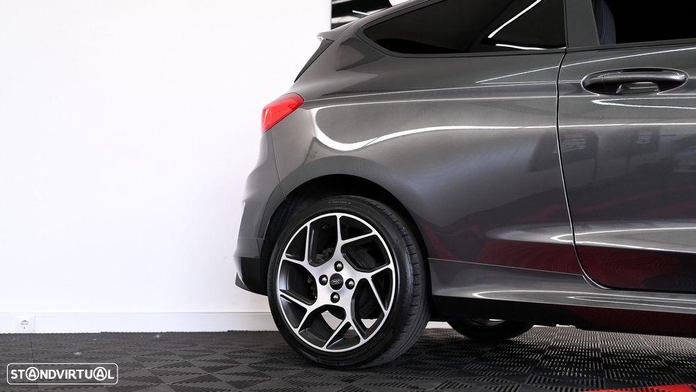 Ford Fiesta 1.5 EcoBoost S&S ST X - 17