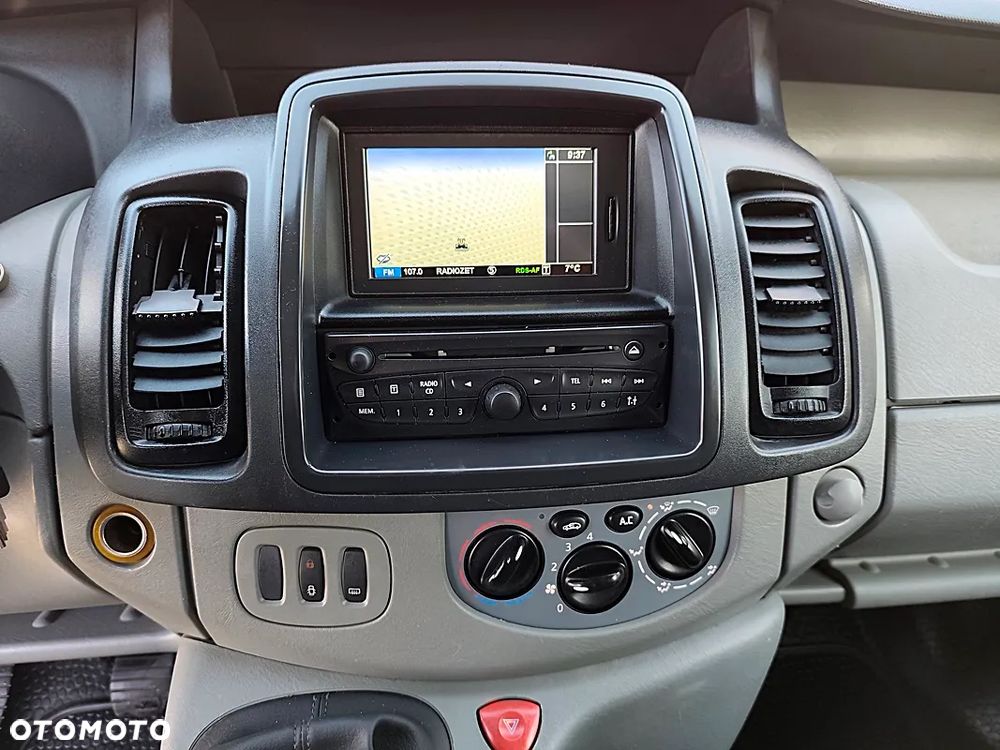 Renault Trafic - 14