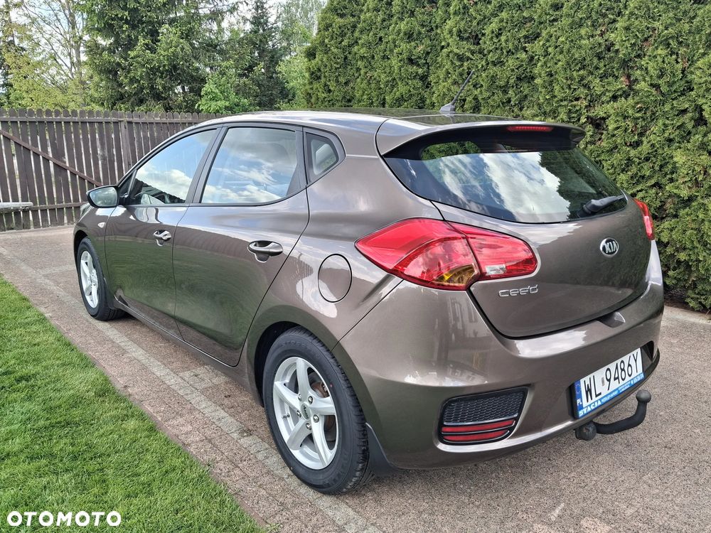 Kia Ceed 1.4 CVVT Attract - 4