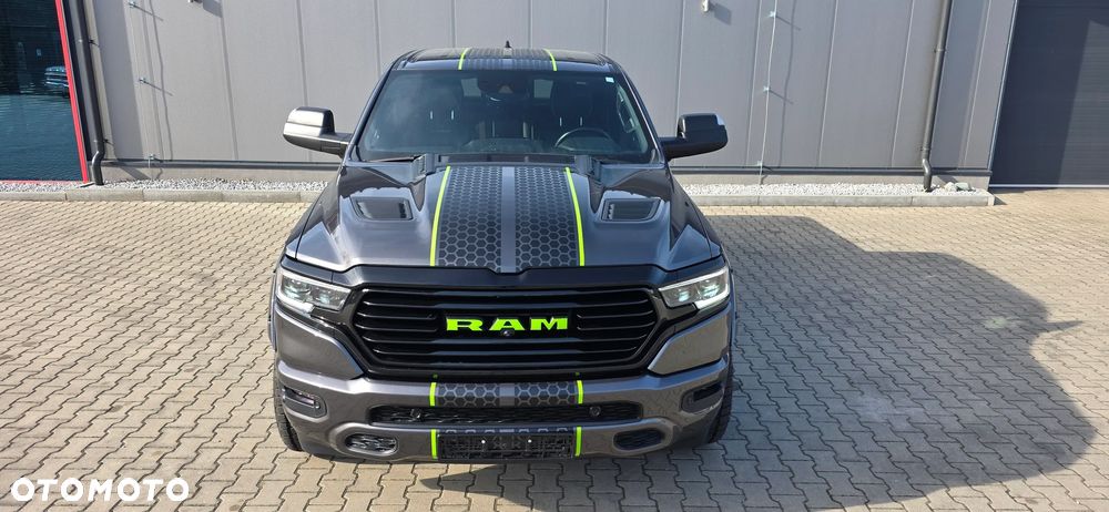 RAM 1500 5.7 Crew Cab Shortbed Laramie Black - 5