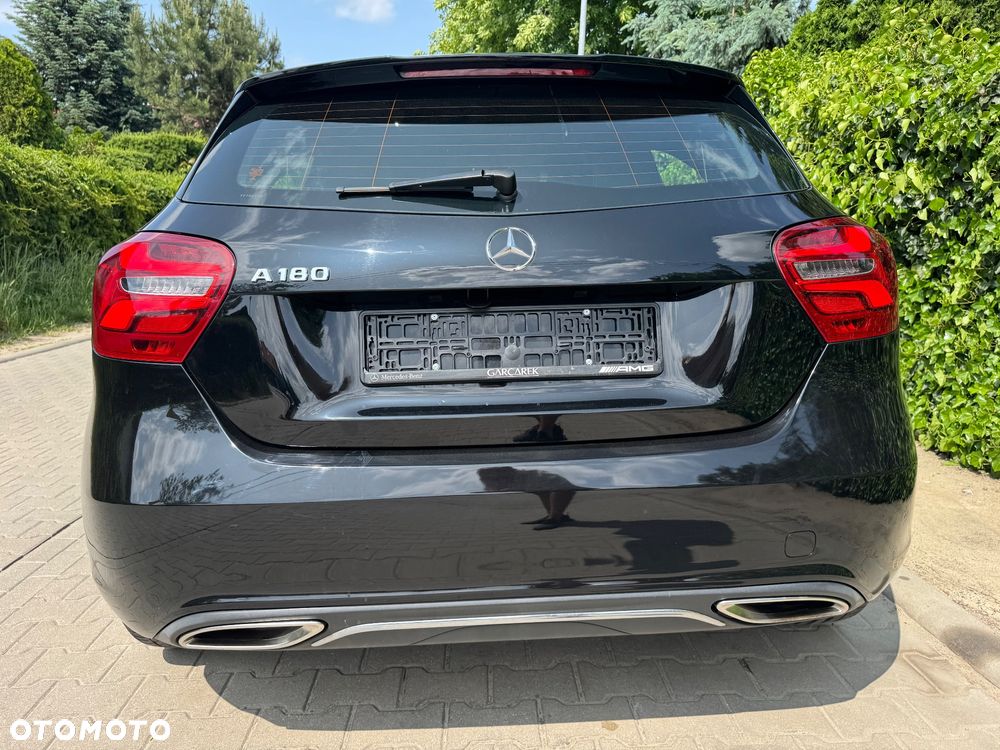 Mercedes-Benz Klasa A 180 7G-DCT AMG Line - 36