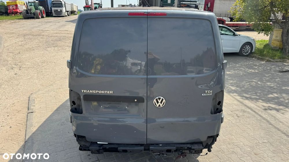 Volkswagen TRANSPORTER T5 - 6