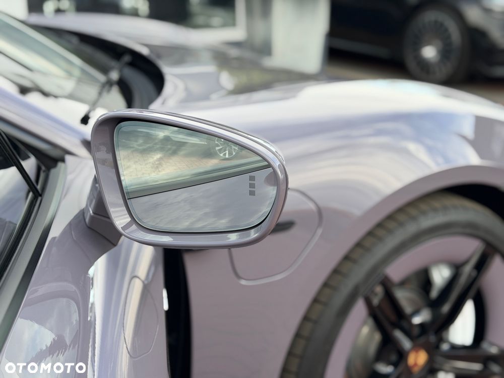 Porsche Taycan 105kWh Performance Plus - 30