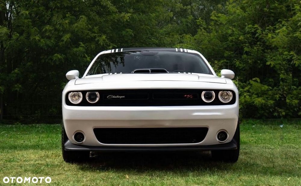 Dodge Challenger - 6