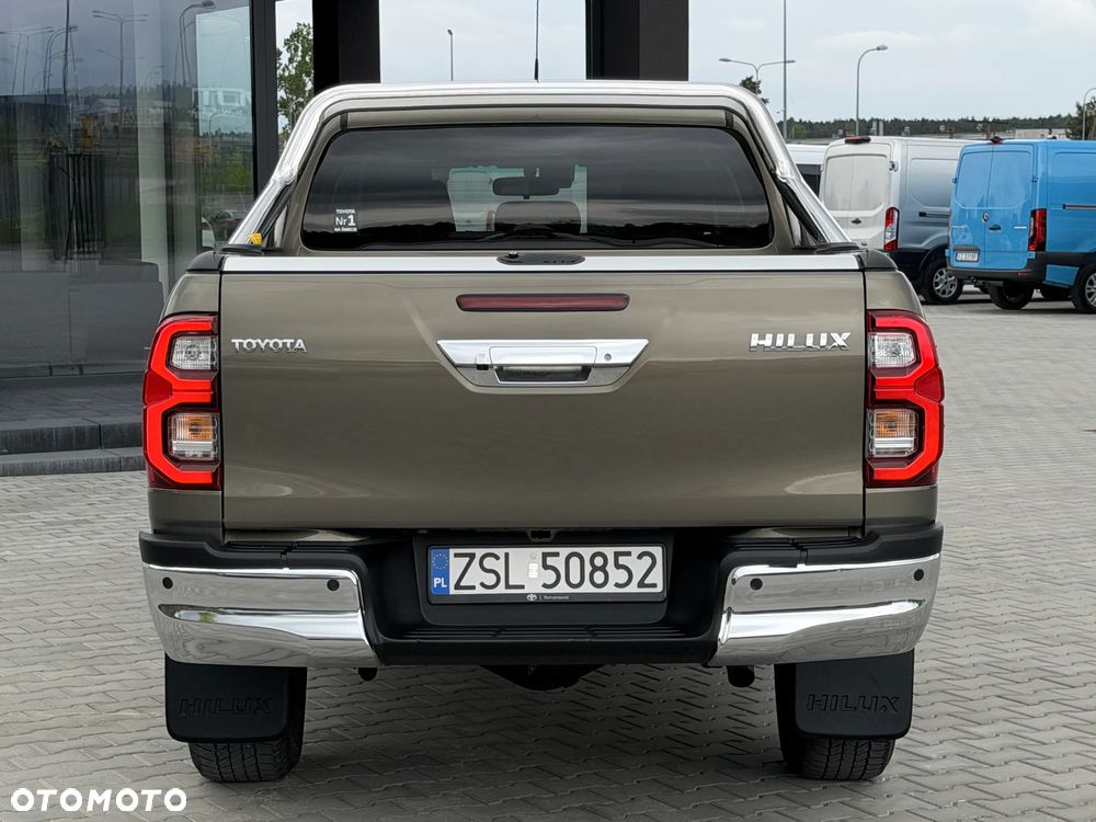 Toyota Hilux 2.8 D-4D Double Cab Invincible 4x4 - 9