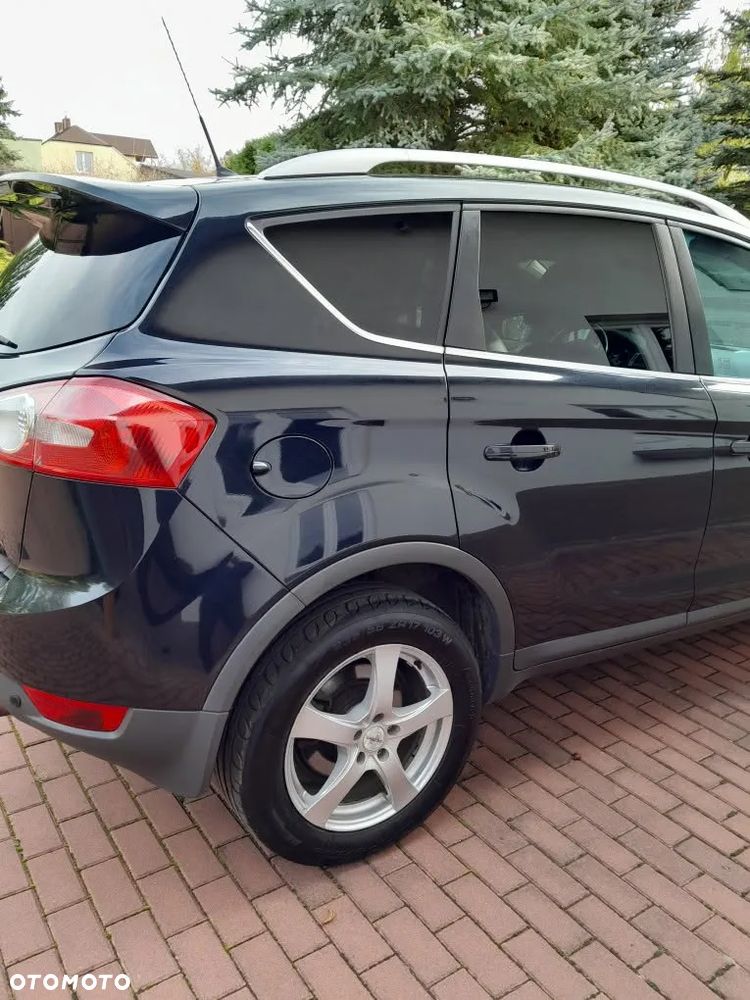 Ford Kuga - 2