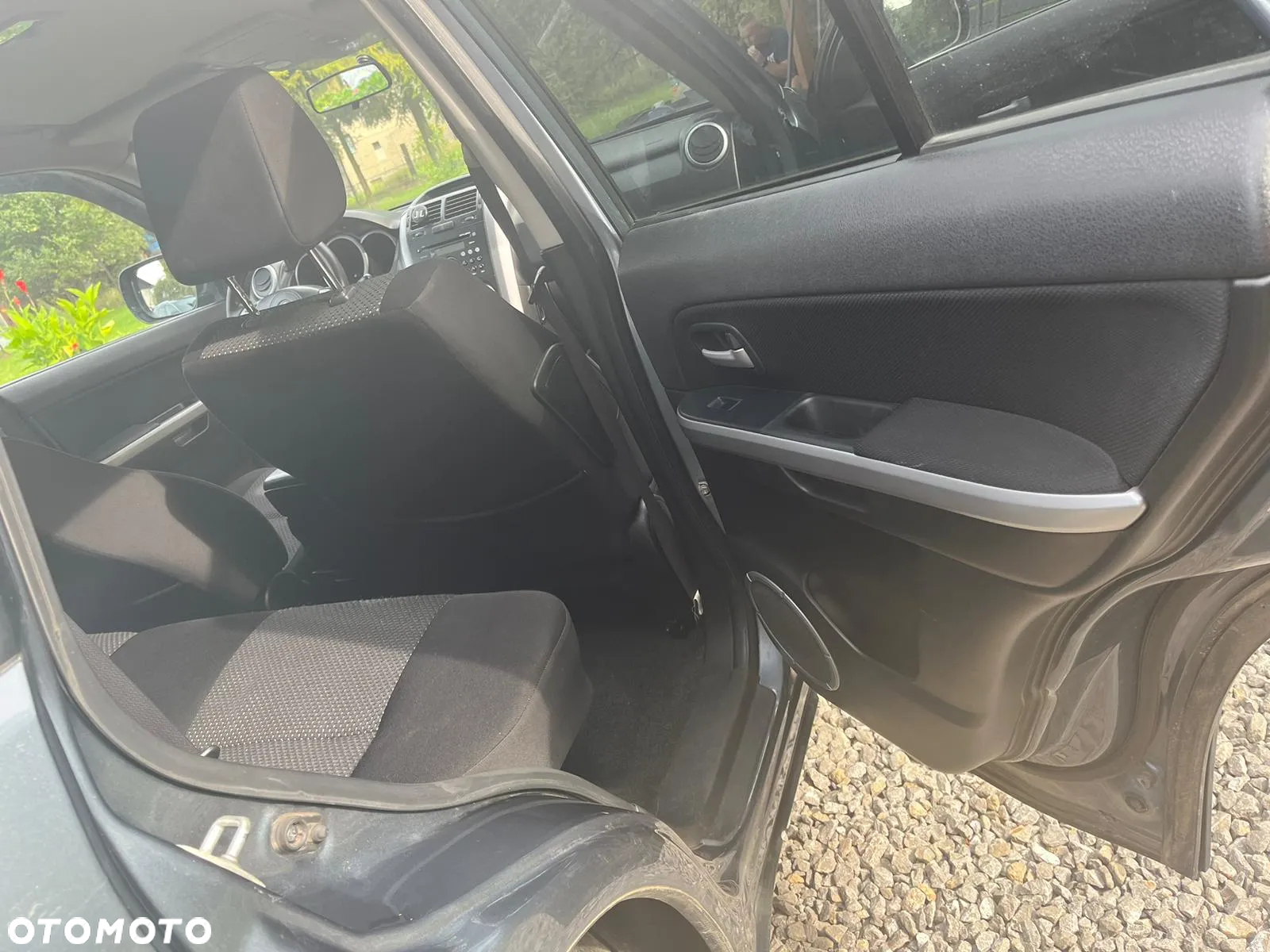 Suzuki Grand Vitara 1.9 DDiS - 2