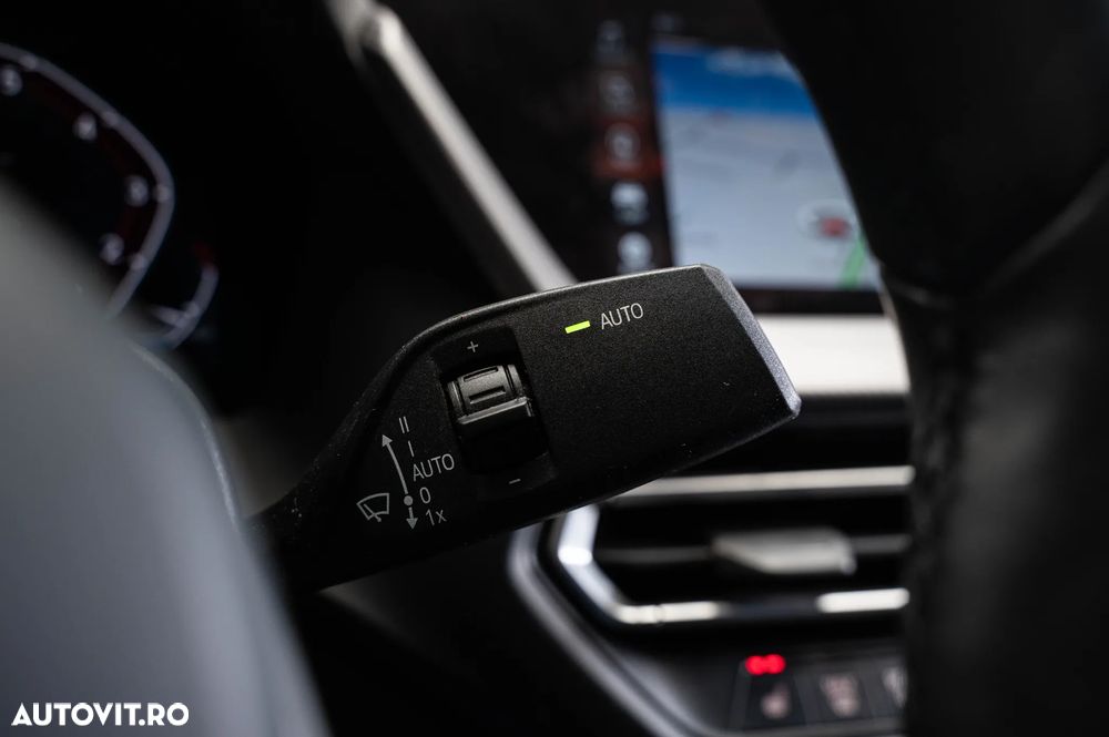 BMW Seria 2 218i Aut. M Sport - 22