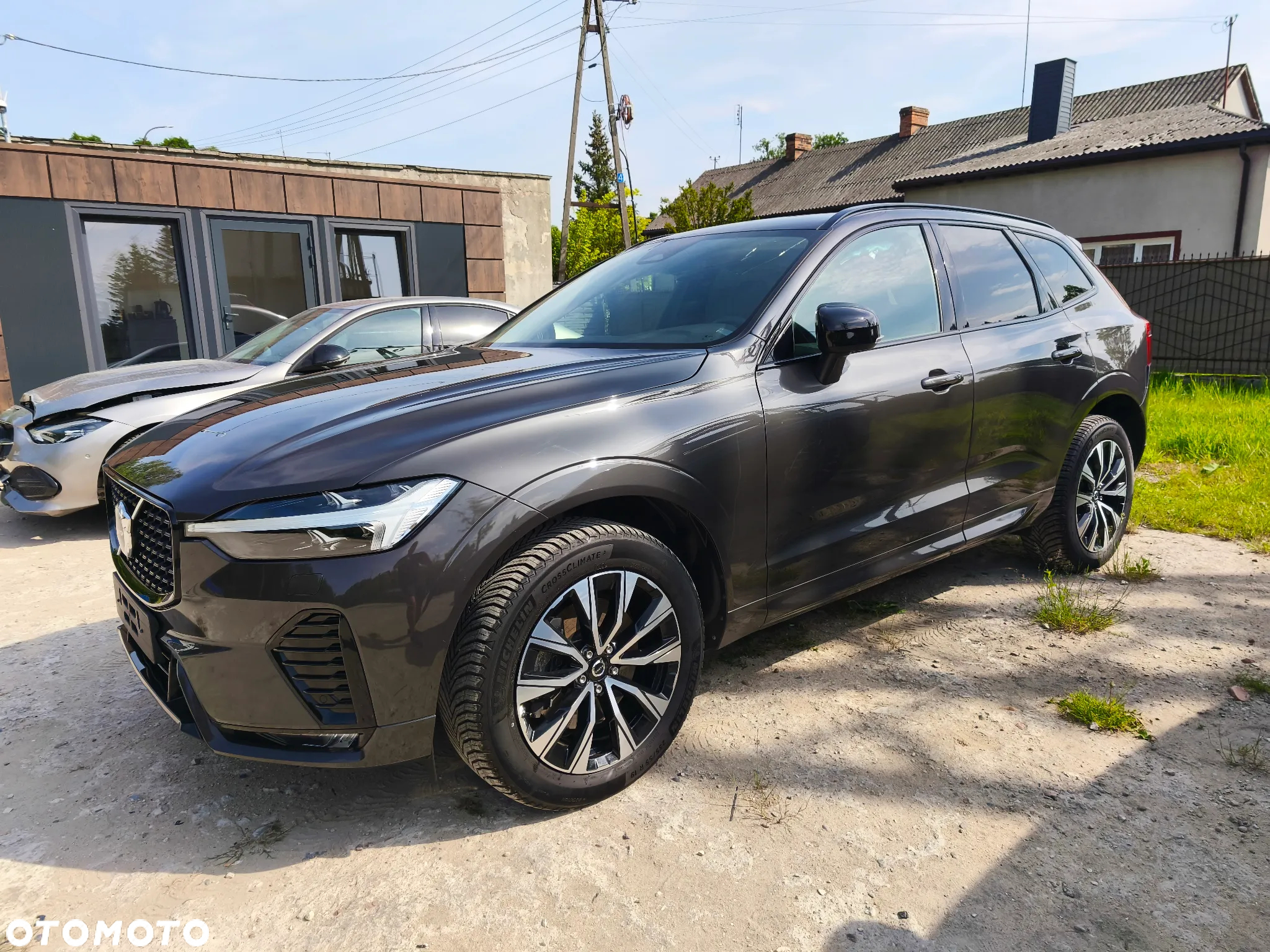 Volvo XC 60 B4 D AWD Plus Dark - 4