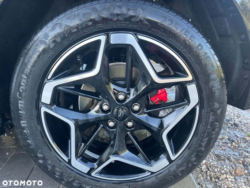 Ford Kuga 2.5 FHEV FWD ST-Line X eCVT - 24