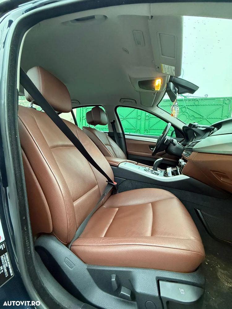 BMW Seria 5 525d Sport-Aut. - 8