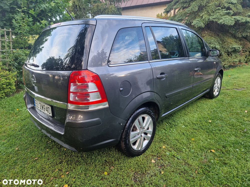 Opel Zafira - 7